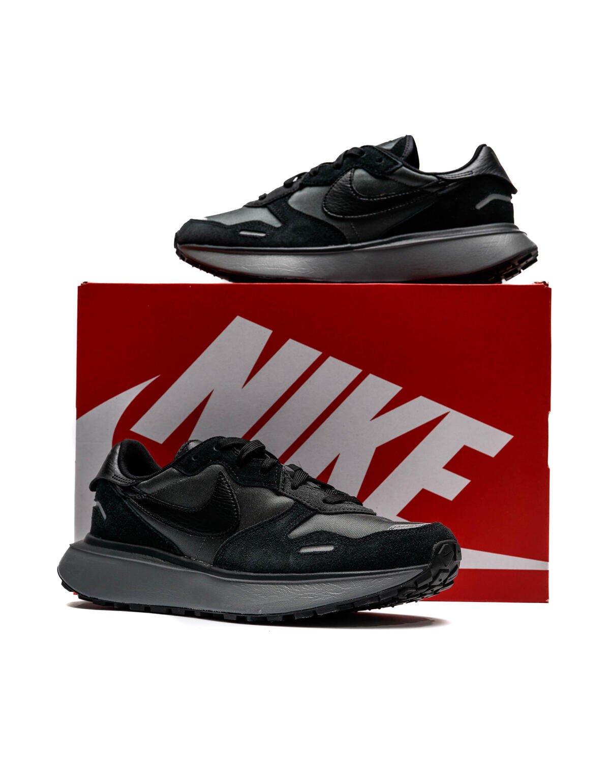 Nike WMNS PHOENIX WAFFLE
